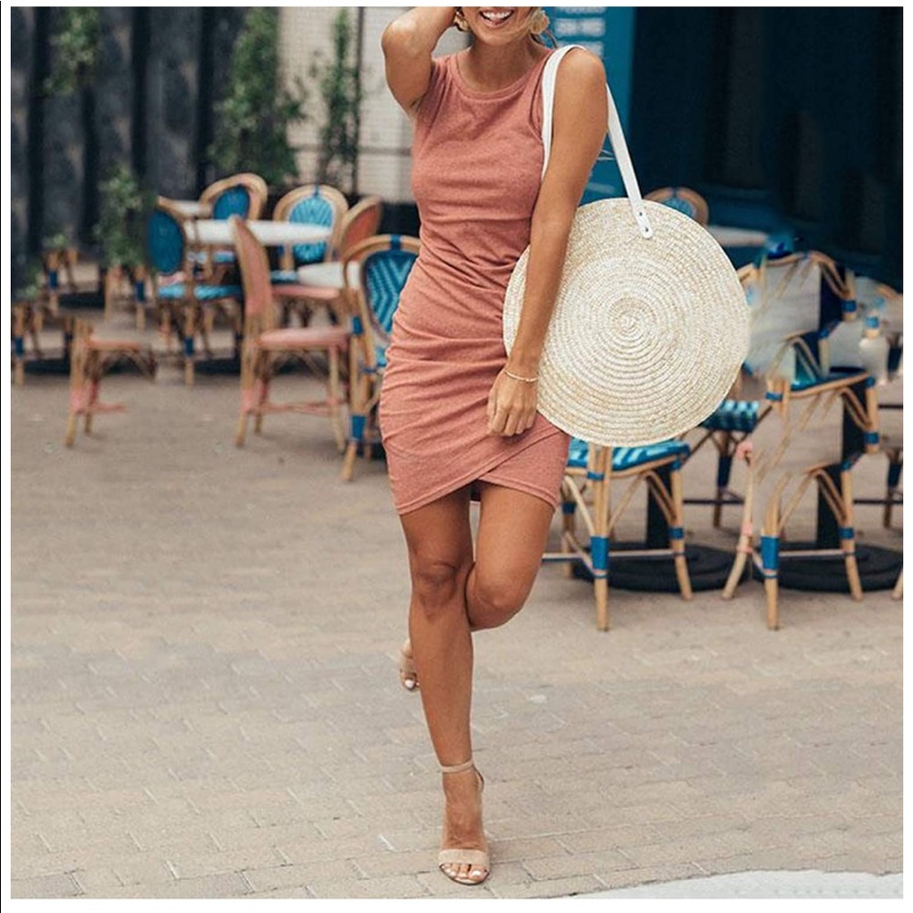 Women’s casual crew neck ruched sleeveless dress